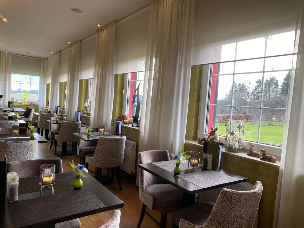 Boutique Hotel Restaurant Hollerather Hof Hellenthal Bagian luar foto