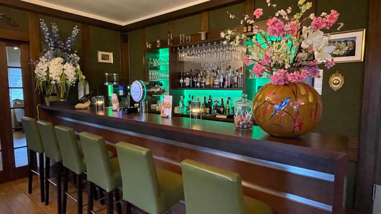 Boutique Hotel Restaurant Hollerather Hof Hellenthal Bagian luar foto