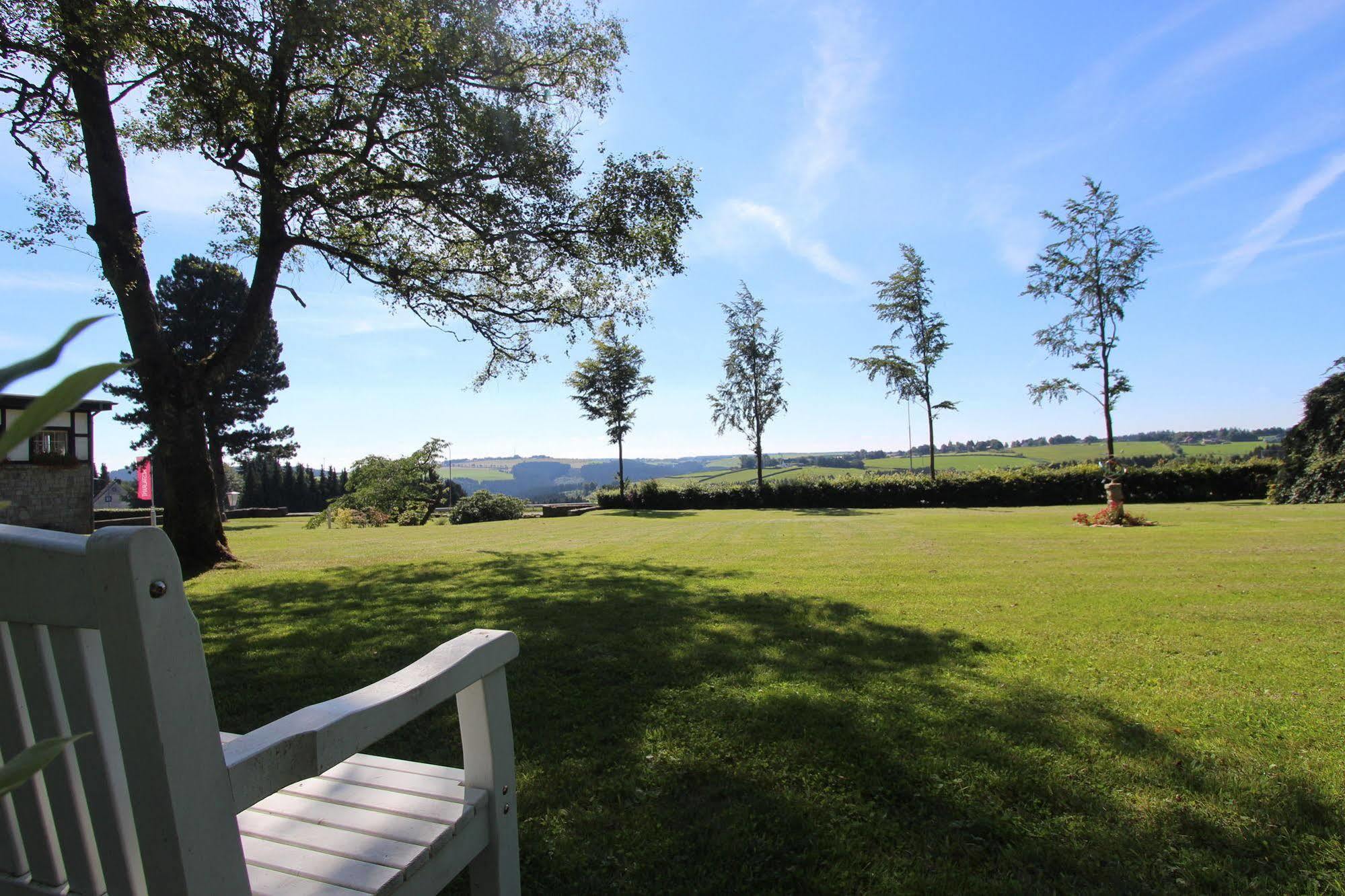 Boutique Hotel Restaurant Hollerather Hof Hellenthal Bagian luar foto